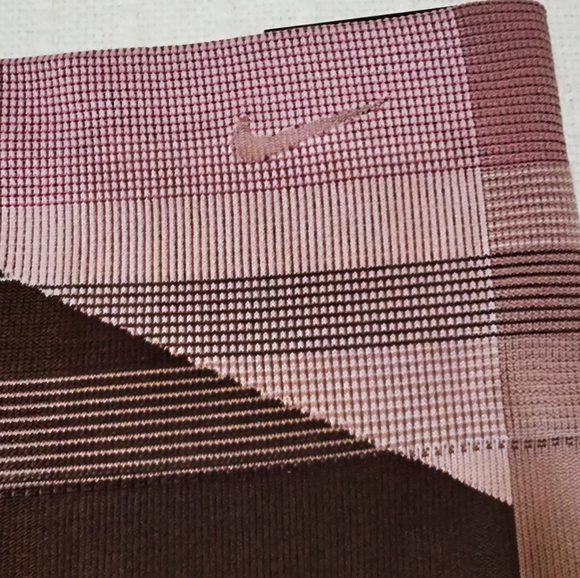 Nike Sculpt Lux Tight Fit Leggings - Picture 3 of 6